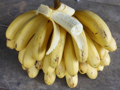 Как включить банан в свой режим ухода за кожей