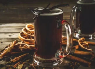 ГЛИНТВЕЙН С МАЛИНОВЫМ СОКОМ